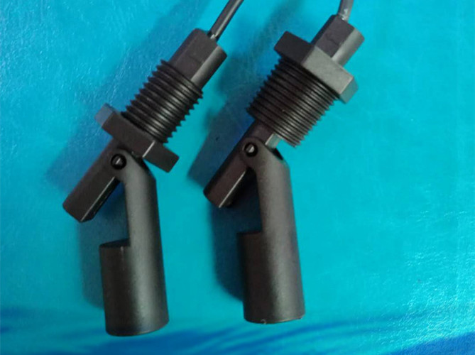 鸭嘴式侧装浮球开关